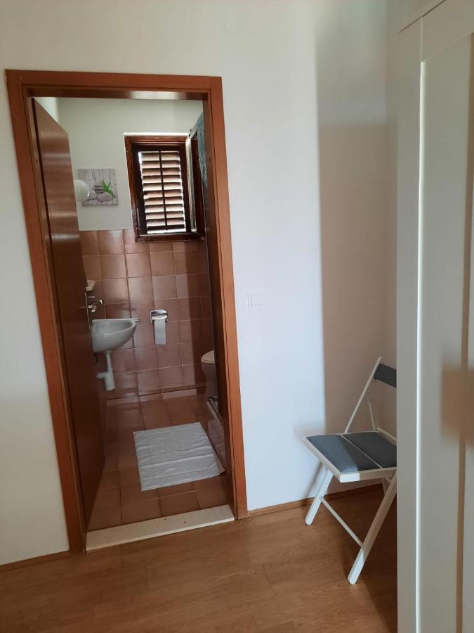 Studio-Appartements Emwey Trogir Zewnętrze zdjęcie
