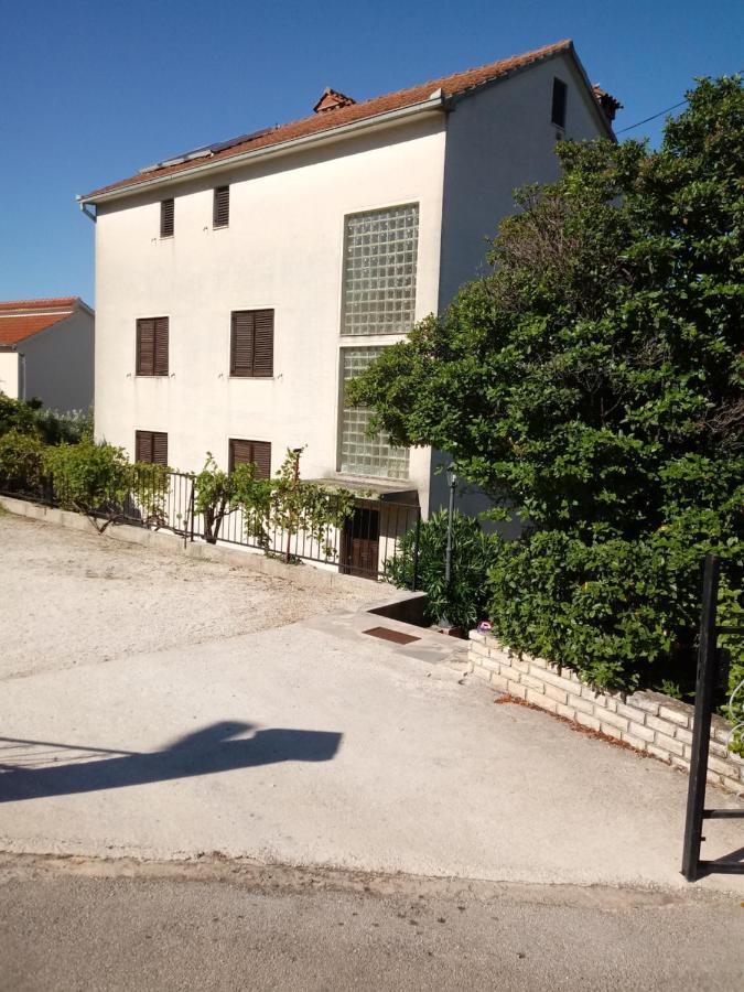 Studio-Appartements Emwey Trogir Zewnętrze zdjęcie