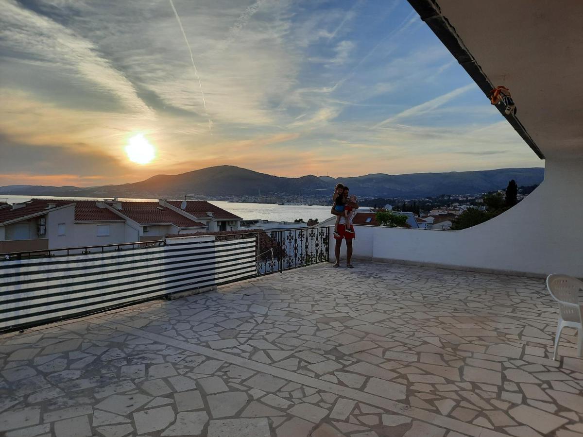 Studio-Appartements Emwey Trogir Zewnętrze zdjęcie