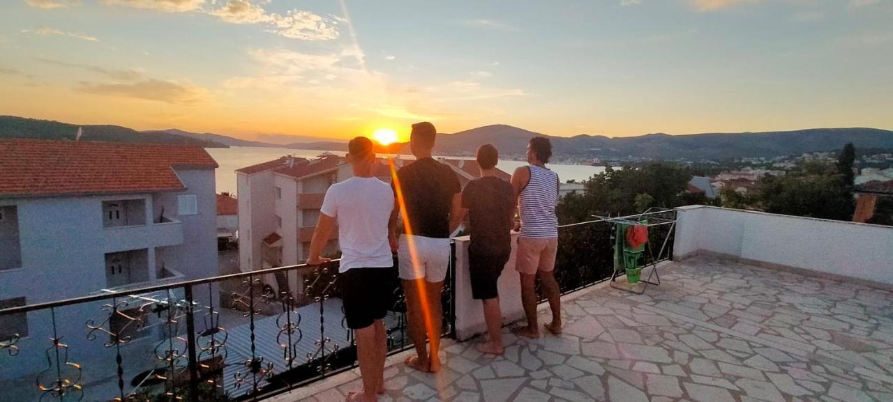 Studio-Appartements Emwey Trogir Zewnętrze zdjęcie