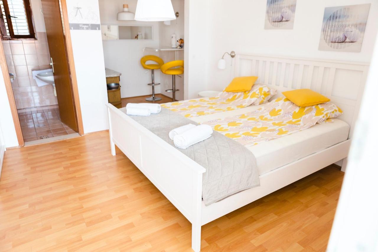 Studio-Appartements Emwey Trogir Zewnętrze zdjęcie