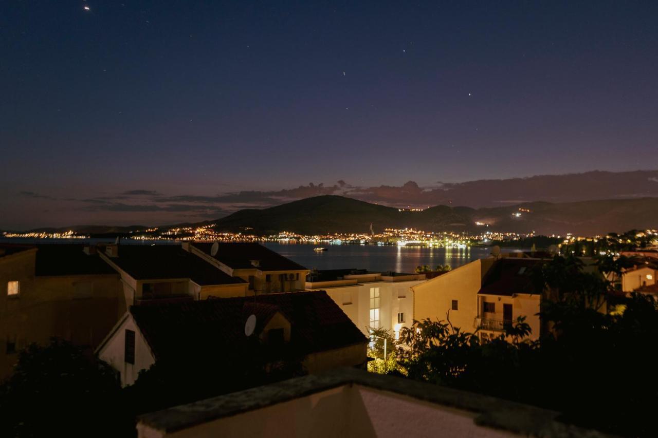 Studio-Appartements Emwey Trogir Zewnętrze zdjęcie