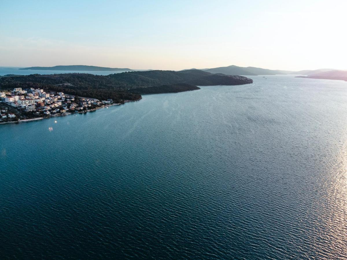 Studio-Appartements Emwey Trogir Zewnętrze zdjęcie