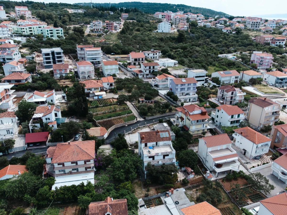 Studio-Appartements Emwey Trogir Zewnętrze zdjęcie