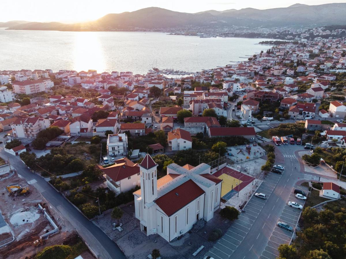 Studio-Appartements Emwey Trogir Zewnętrze zdjęcie