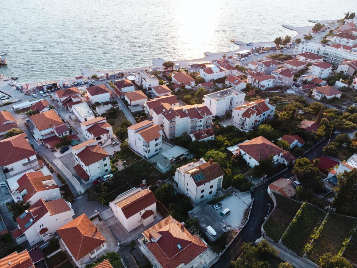 Studio-Appartements Emwey Trogir Zewnętrze zdjęcie