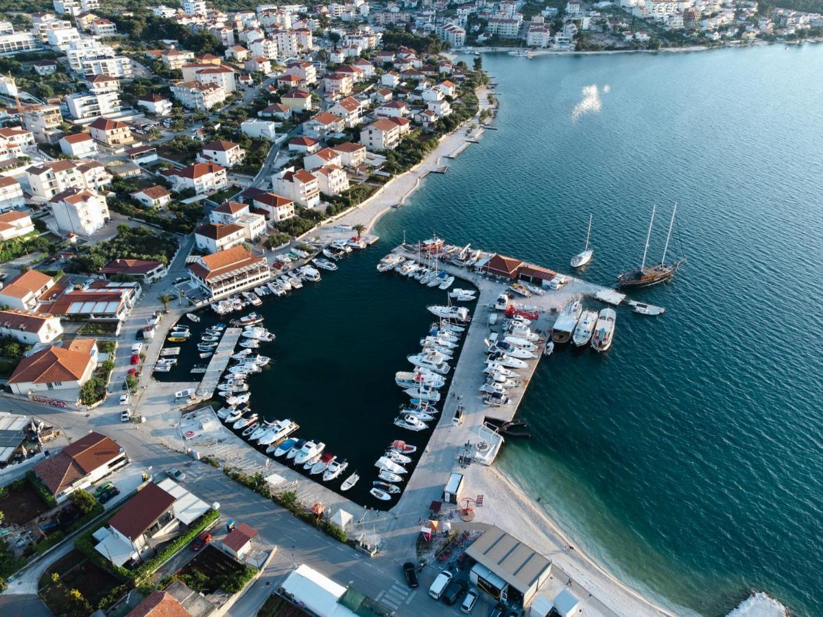 Studio-Appartements Emwey Trogir Zewnętrze zdjęcie