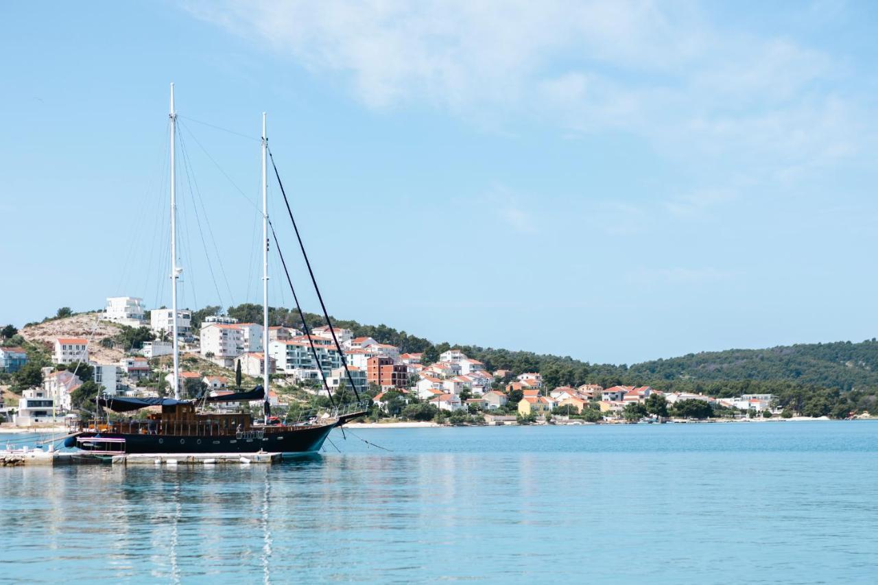 Studio-Appartements Emwey Trogir Zewnętrze zdjęcie