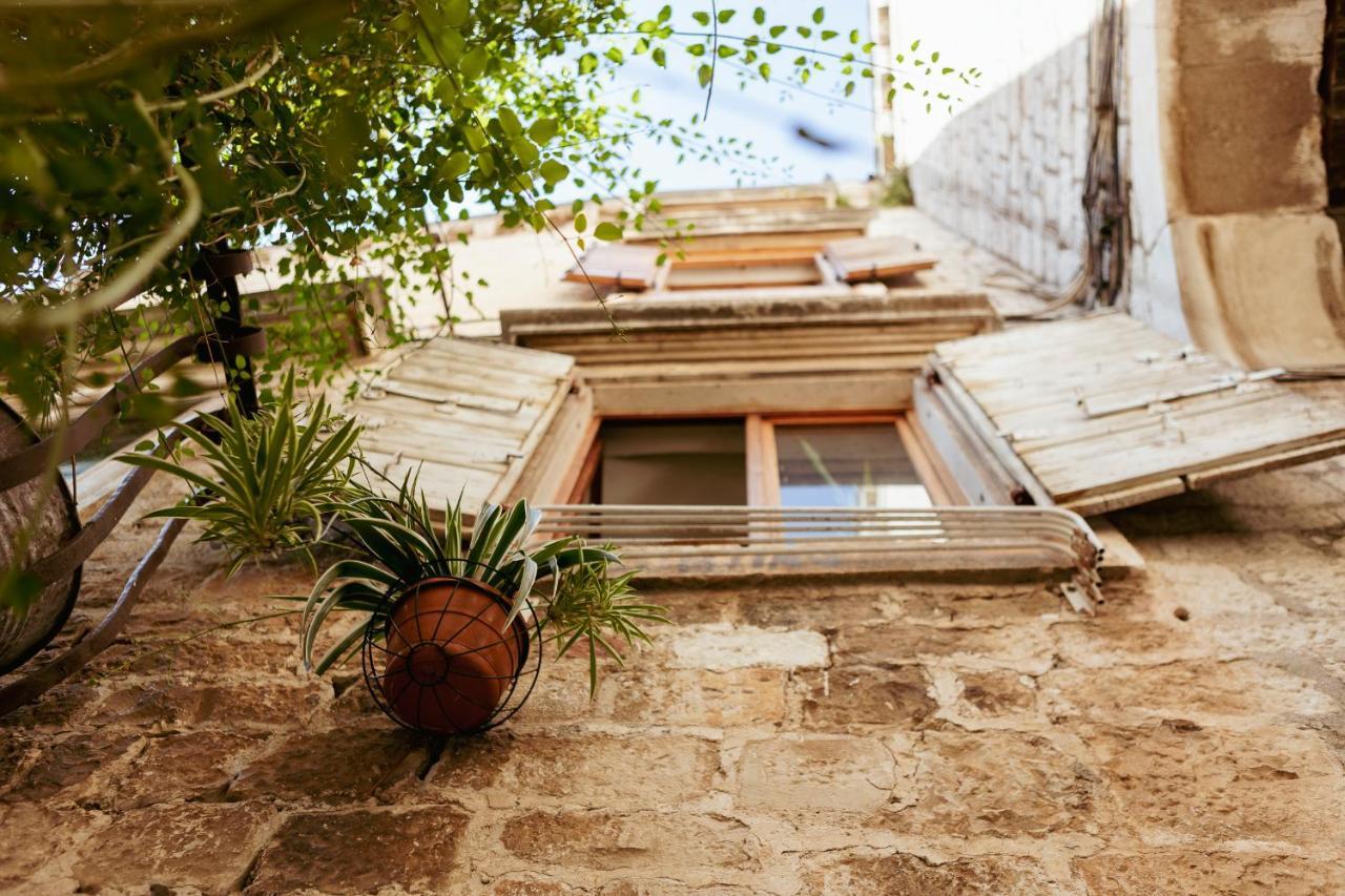Studio-Appartements Emwey Trogir Zewnętrze zdjęcie
